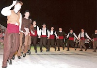 Παραδοσιακοί χοροί στο ανοικτό θέατρο του ΤΕΙ